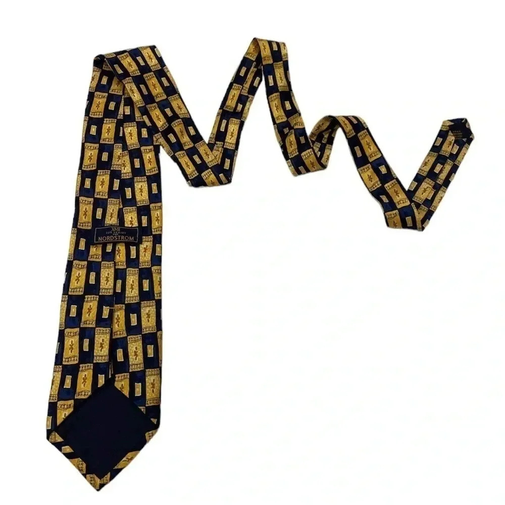 Nordstrom 100% Silk Navy Blue & Yellow Gold Neck Tie